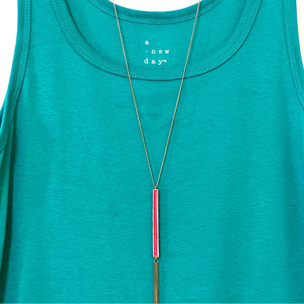 Sleeveless tank🐠NWOT